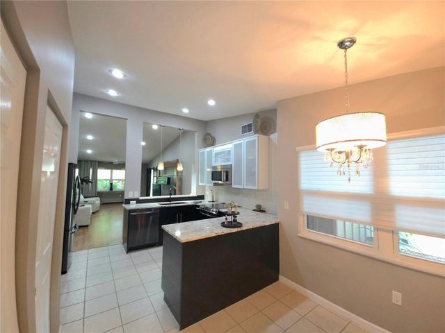 5699 WESTWIND LN, Sarasota, FL 34231