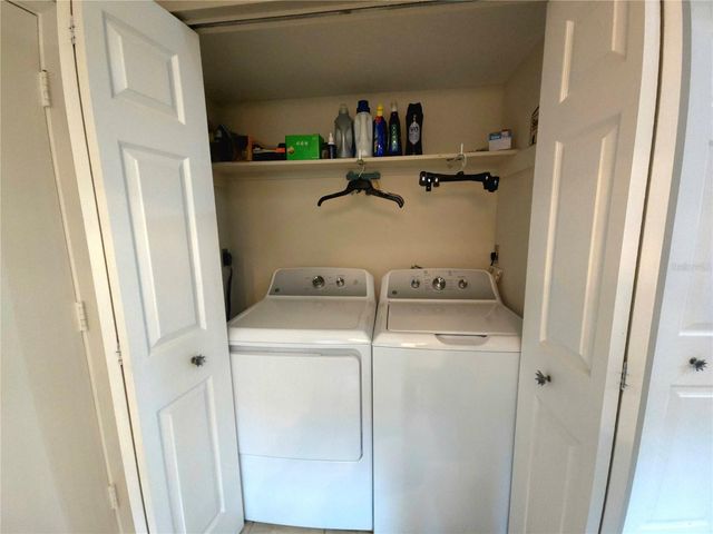 5699 WESTWIND LN, Sarasota, FL 34231