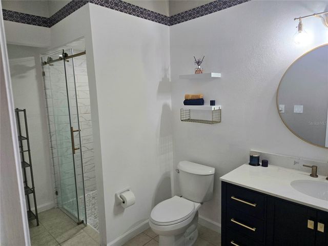 5699 WESTWIND LN, Sarasota, FL 34231