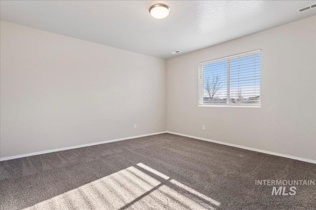 3037 N Saratov Way, Kuna, ID 83634