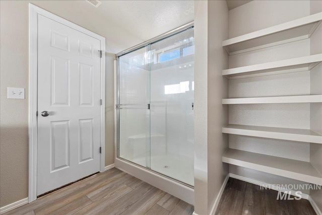 3037 N Saratov Way, Kuna, ID 83634