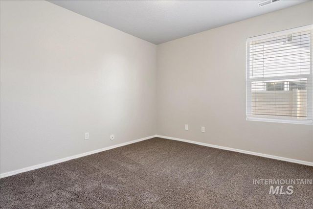 3037 N Saratov Way, Kuna, ID 83634