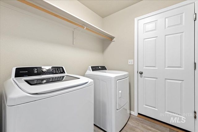 3037 N Saratov Way, Kuna, ID 83634