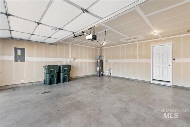 3037 N Saratov Way, Kuna, ID 83634