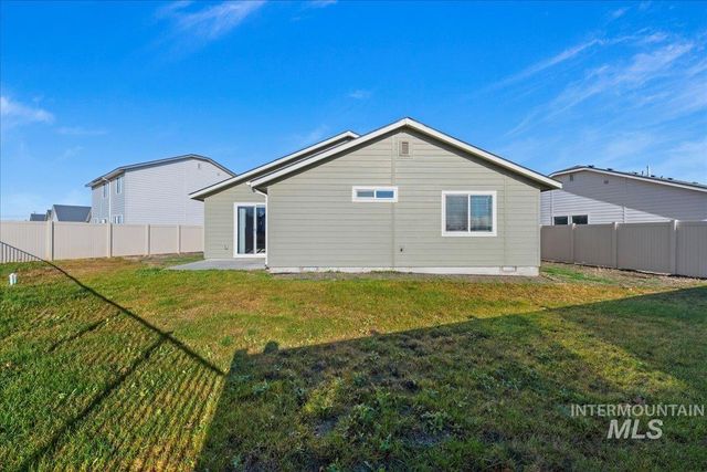 3037 N Saratov Way, Kuna, ID 83634