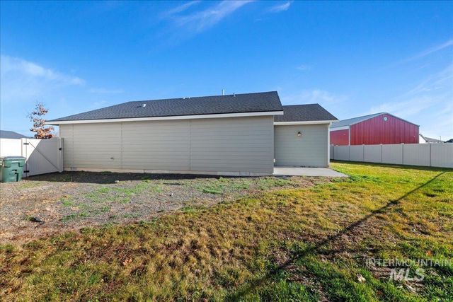 3037 N Saratov Way, Kuna, ID 83634