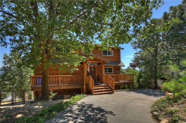 27721 Caribou Drive, Lake Arrowhead, CA 92352
