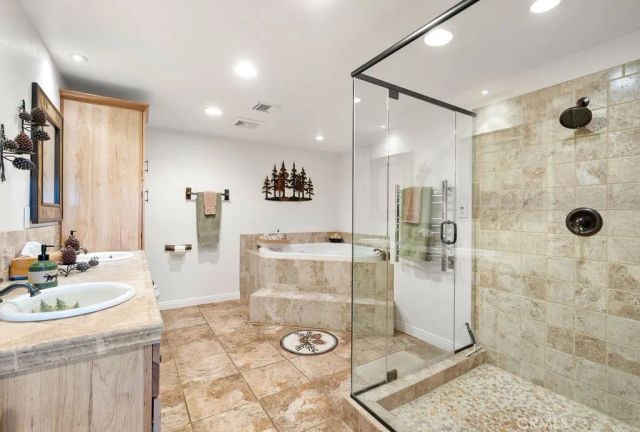 27721 Caribou Drive, Lake Arrowhead, CA 92352