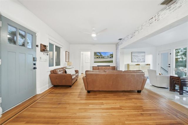 344 W RIO VISTA COURT, Tampa, FL 33604