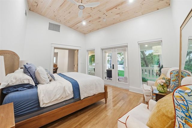 344 W RIO VISTA COURT, Tampa, FL 33604