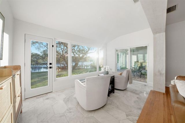 344 W RIO VISTA COURT, Tampa, FL 33604