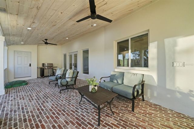 344 W RIO VISTA COURT, Tampa, FL 33604