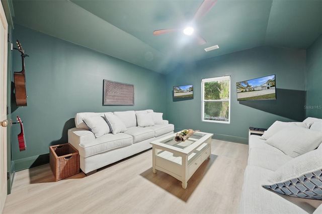 344 W RIO VISTA COURT, Tampa, FL 33604