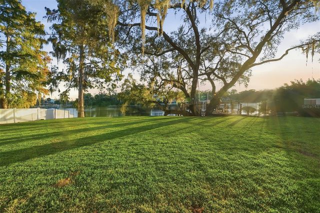 344 W RIO VISTA COURT, Tampa, FL 33604