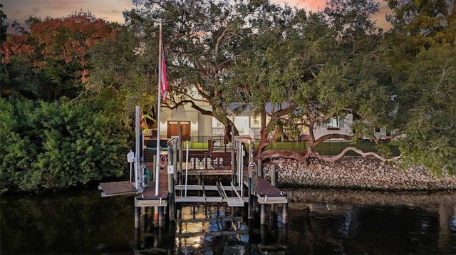 344 W RIO VISTA COURT, Tampa, FL 33604