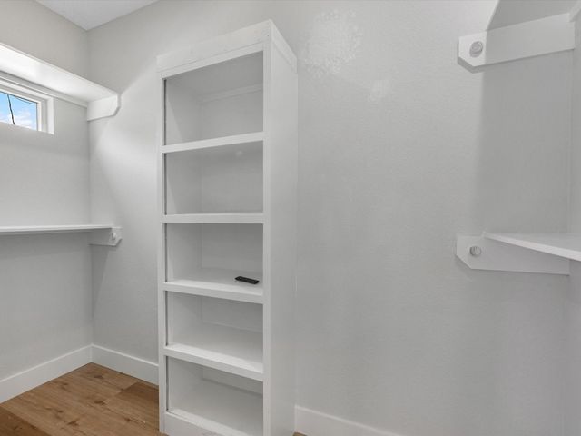 991 South Lane, Houston, TX 77088