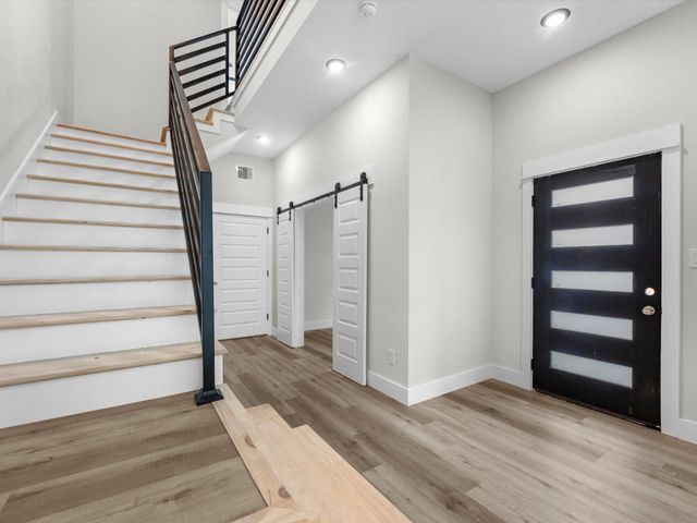 991 South Lane, Houston, TX 77088