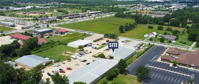 1719 W Acorn Drive, Rogers, AR 72758