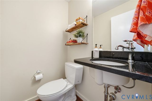 9214 Groundhog Dr, Chesterfield, VA 23235