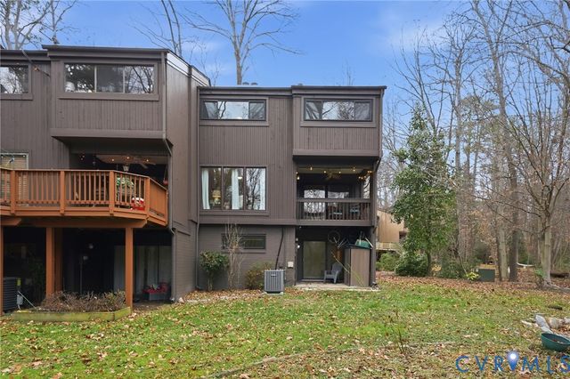 9214 Groundhog Dr, Chesterfield, VA 23235