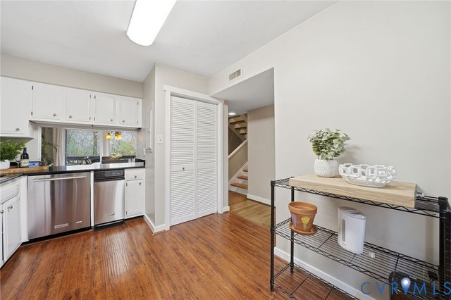 9214 Groundhog Dr, Chesterfield, VA 23235