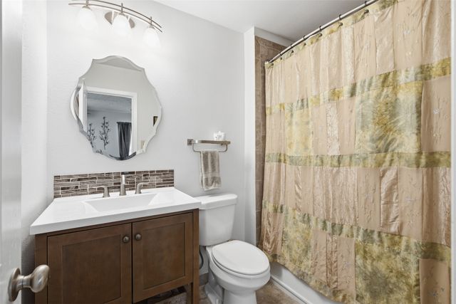 5521 Pike Place, Garland, TX 75044