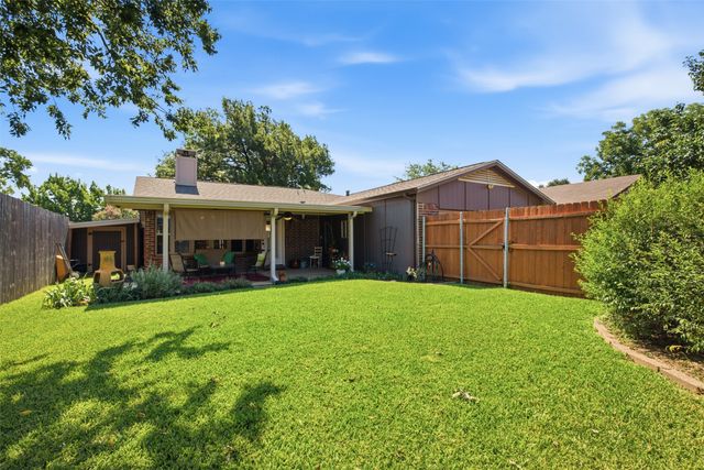 5521 Pike Place, Garland, TX 75044