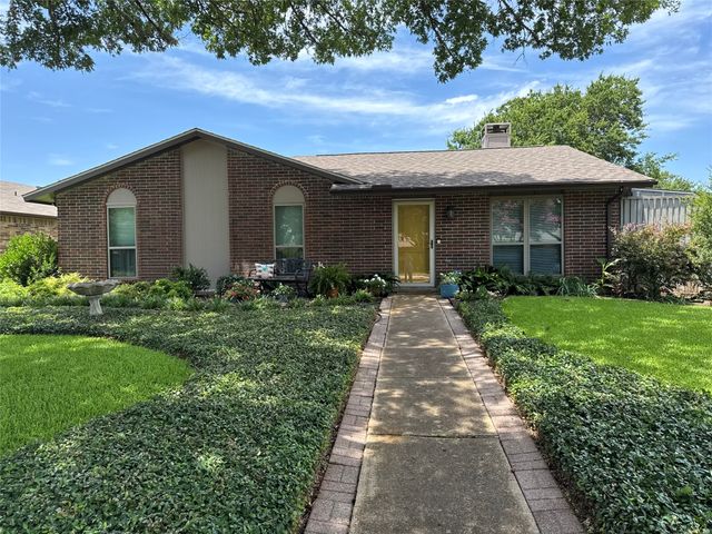 5521 Pike Place, Garland, TX 75044