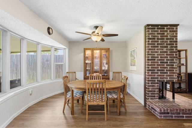 5521 Pike Place, Garland, TX 75044