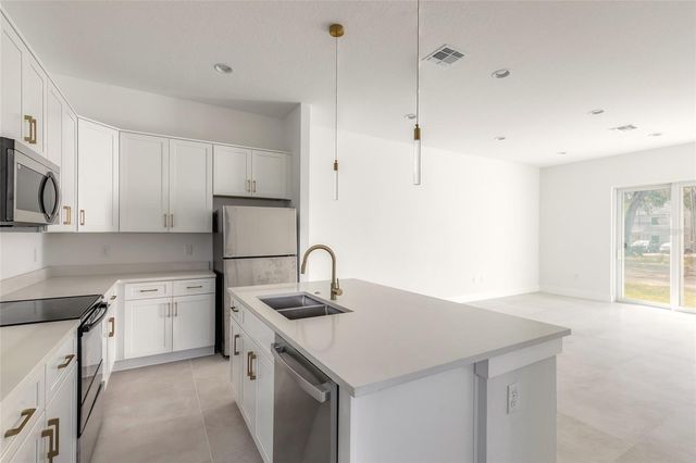 618 N DUSS STREET 1, New Smyrna Beach, FL 32168