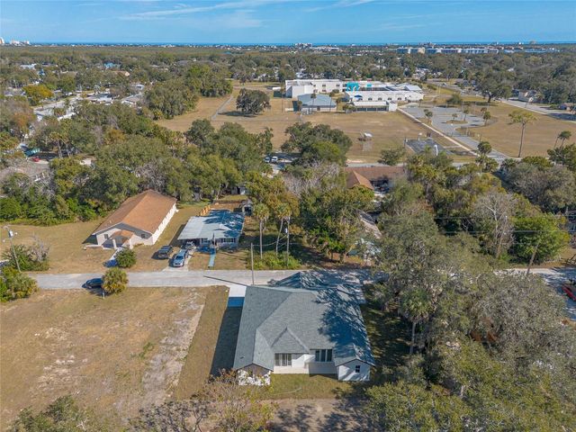 618 N DUSS STREET 1, New Smyrna Beach, FL 32168