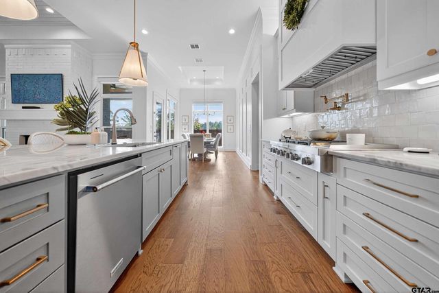 1572 Maple Circle, Tyler, TX 75703