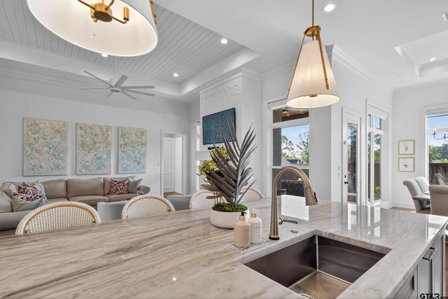 1572 Maple Circle, Tyler, TX 75703