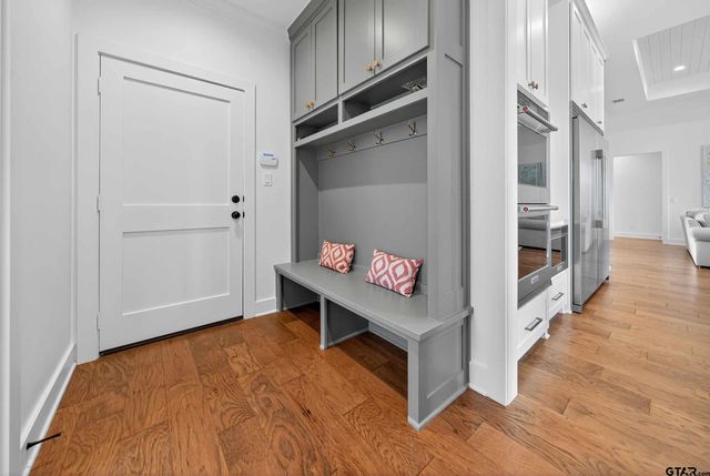 1572 Maple Circle, Tyler, TX 75703