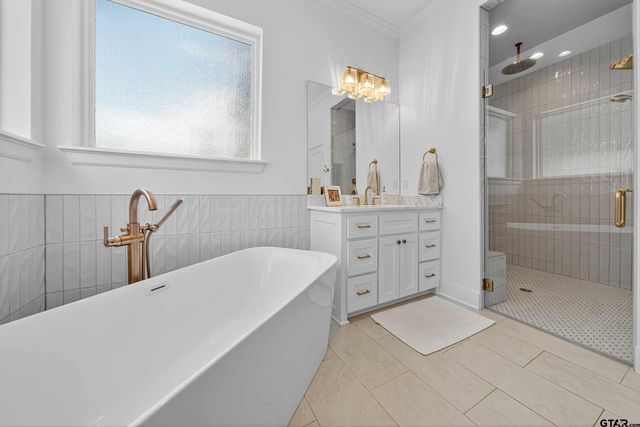 1572 Maple Circle, Tyler, TX 75703