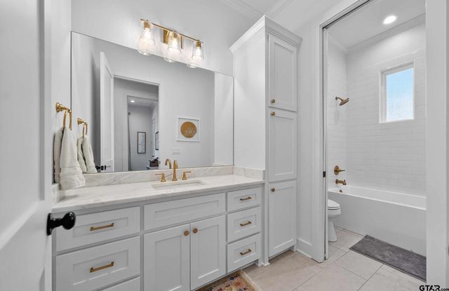 1572 Maple Circle, Tyler, TX 75703