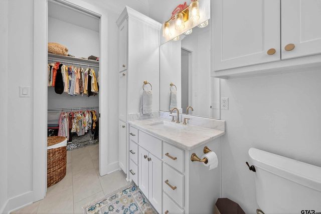 1572 Maple Circle, Tyler, TX 75703