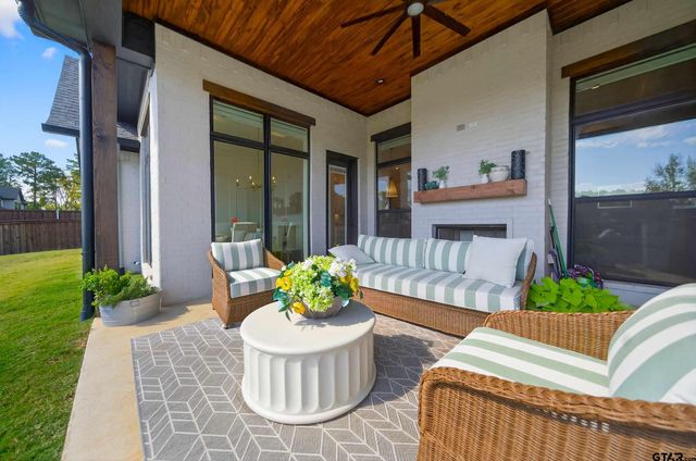 1572 Maple Circle, Tyler, TX 75703