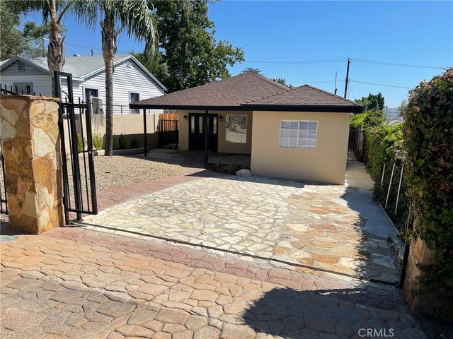 13210 Raven, Sylmar, CA 91342