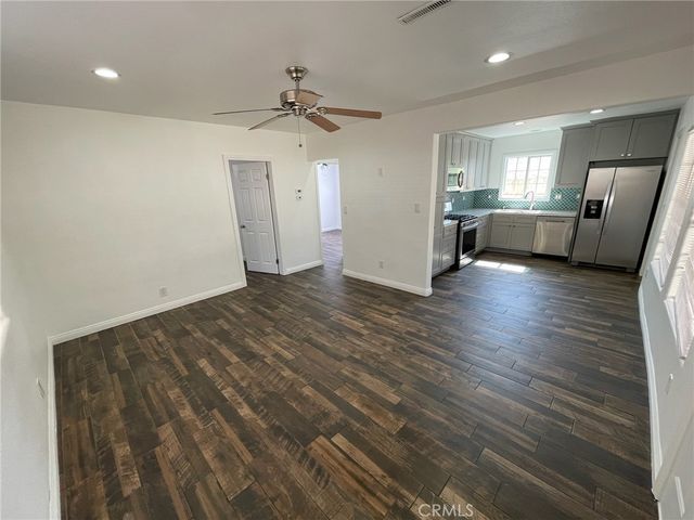 13210 Raven, Sylmar, CA 91342
