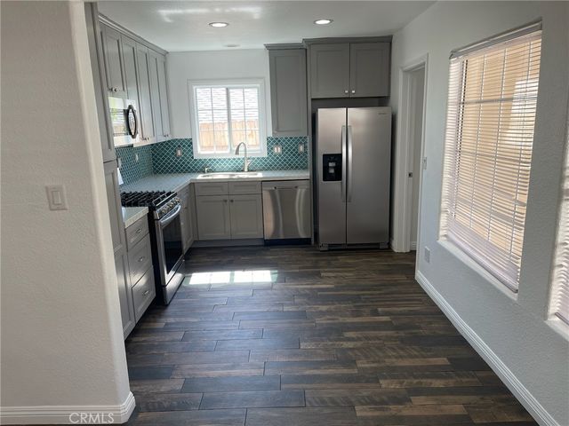 13210 Raven, Sylmar, CA 91342