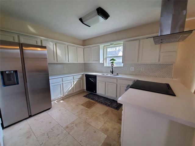 2810 Arrowhead Drive, Sugar Land, TX 77479