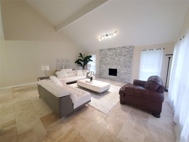 2810 Arrowhead Drive, Sugar Land, TX 77479