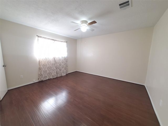 2810 Arrowhead Drive, Sugar Land, TX 77479