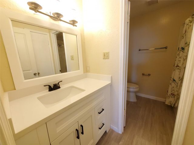 2810 Arrowhead Drive, Sugar Land, TX 77479