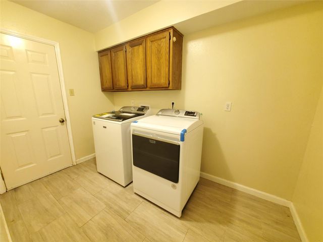 2810 Arrowhead Drive, Sugar Land, TX 77479