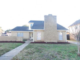 2810 Arrowhead Drive, Sugar Land, TX 77479