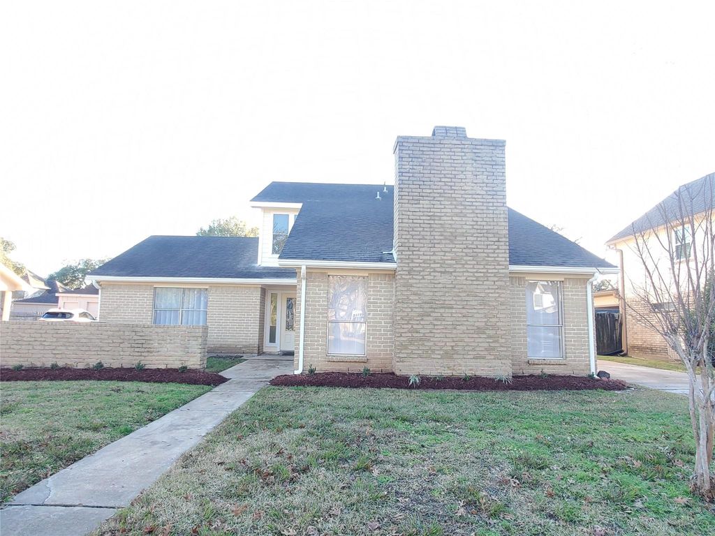 2810 Arrowhead Drive, Sugar Land, TX 77479