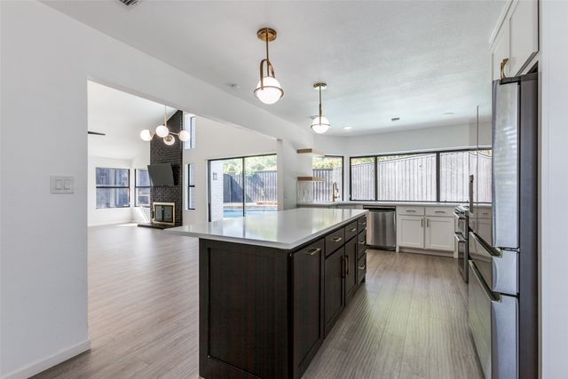 4111 Rush Circle, Addison, TX 75001