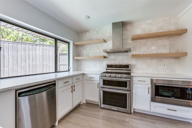 4111 Rush Circle, Addison, TX 75001